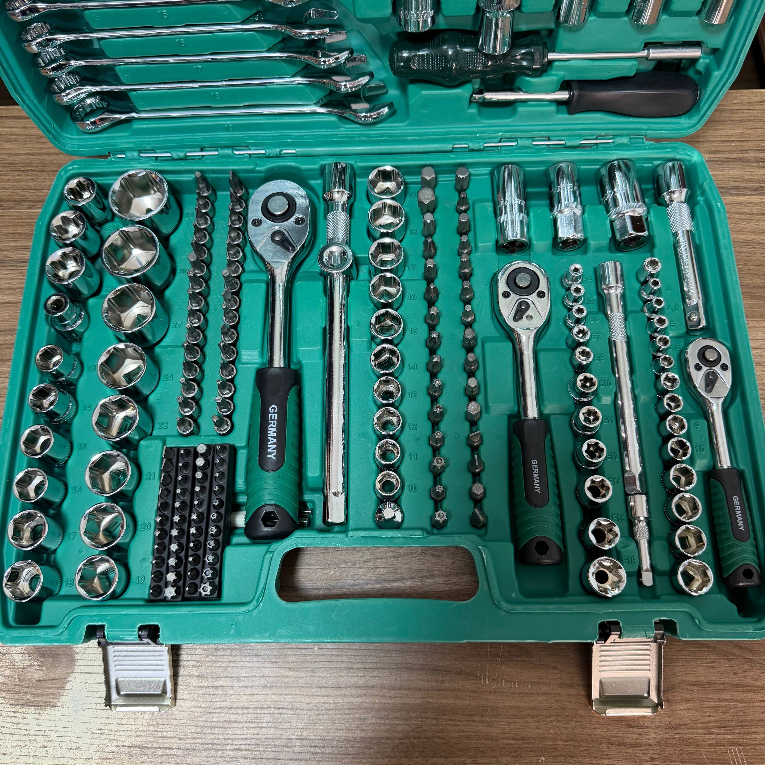 Set de herramientas de 216 Piezas Para todos tus trabajos